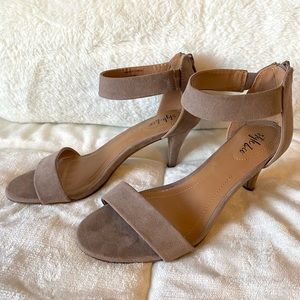 Style & Co. 2-1/2” Heels Size 6.5